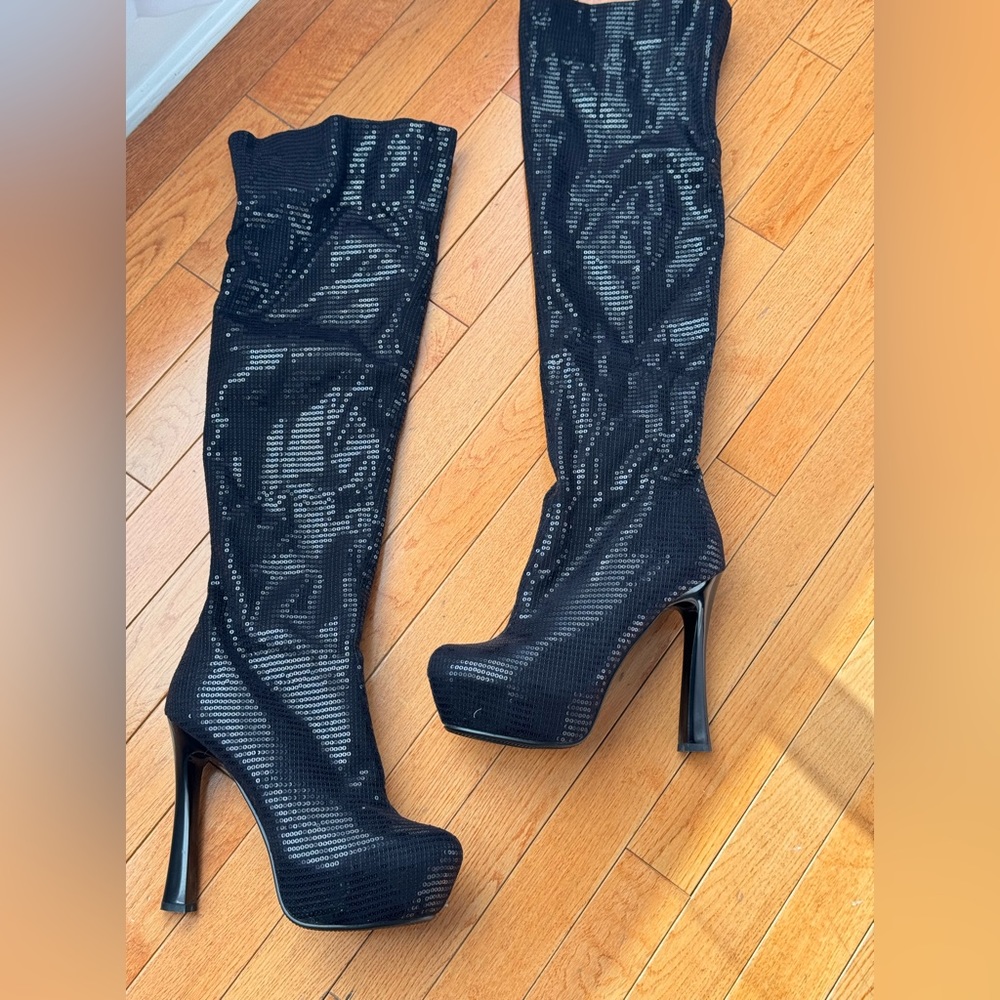 Lady Couture sequence boots